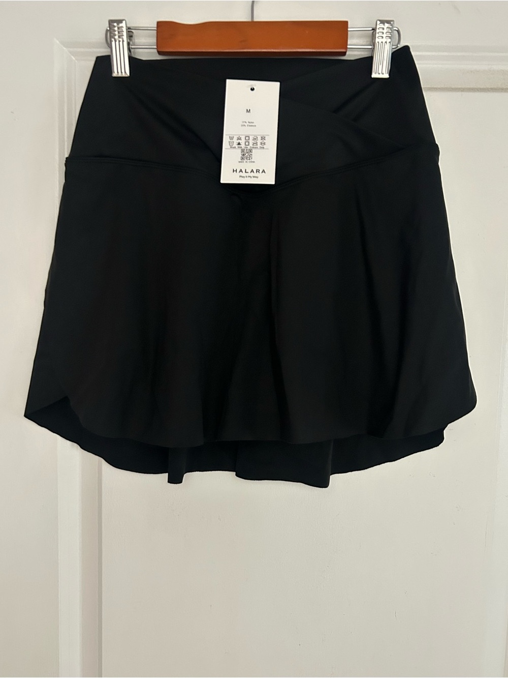NWT Halara Everyday Skort Size M Black